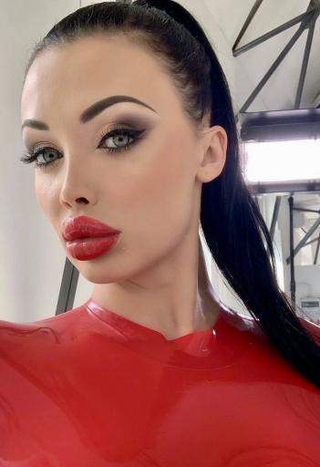 Redlipstick  latexfetischannarosenmueller  annarosenmüllerlatexcatsuit jpg