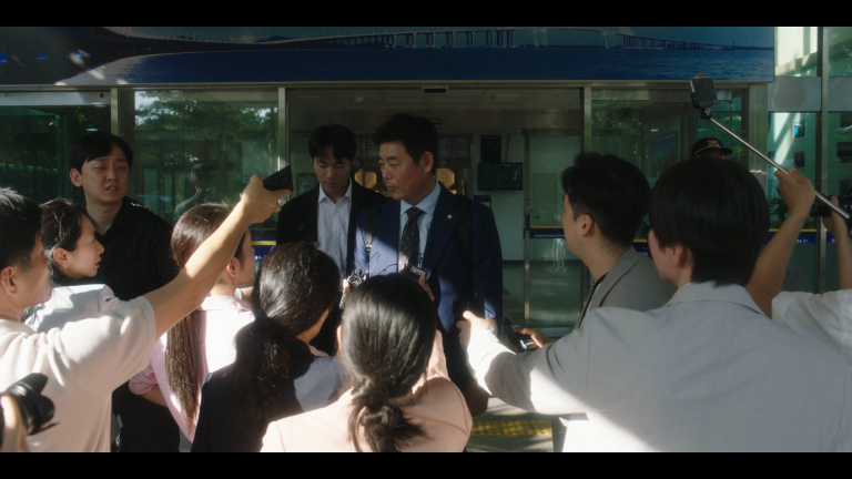 Bloody Flower S01E01 1080p   2  png