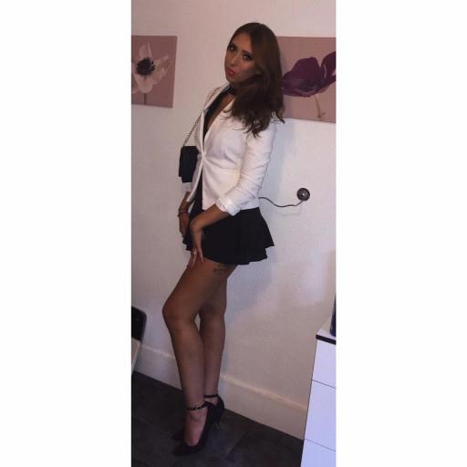Monica 18 jpg