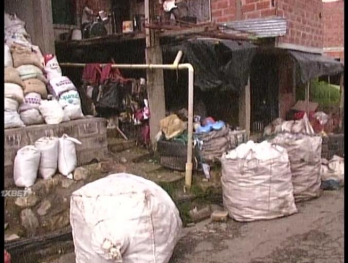 Barrio Triste 2026 P WEB DLRip avi 20261015 012717 119 jpg